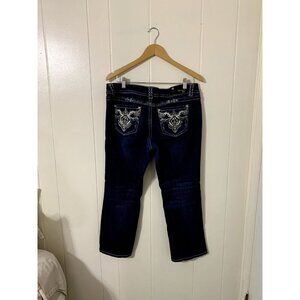 Grace in La womens 31 Capri jeans, Bedazzled, embriodered, rockabilly, rodeo